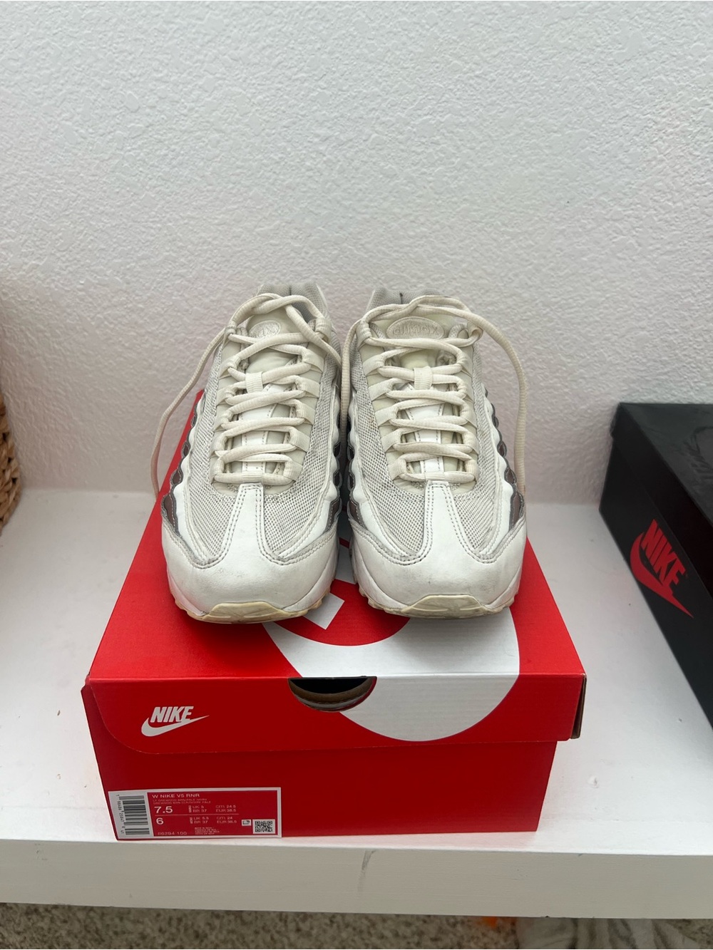 Nike Kids Cream and Off-White Retro Runner Sneakers